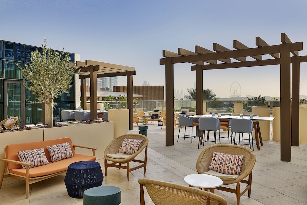 NH Collection Dubai The Palm 30/50