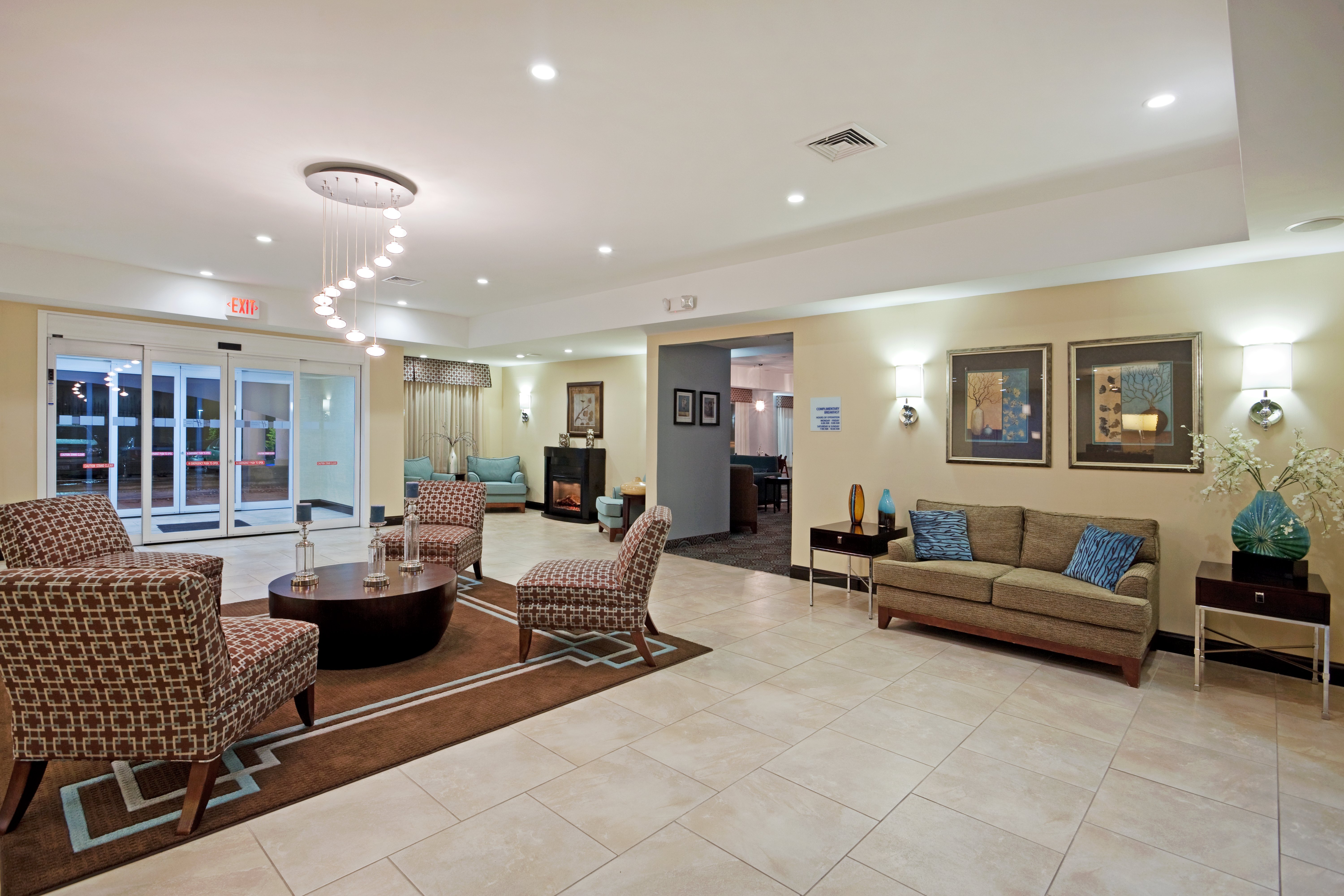 Holiday Inn Express Hotel Suites Meriden 37/50