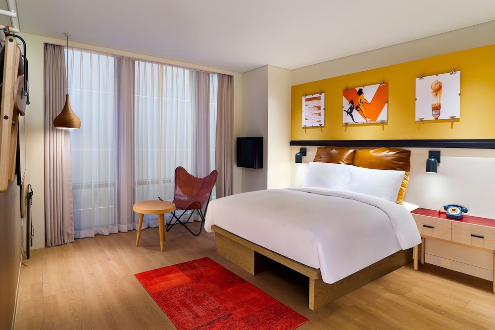 Moxy Seoul, Myeongdong 10/50