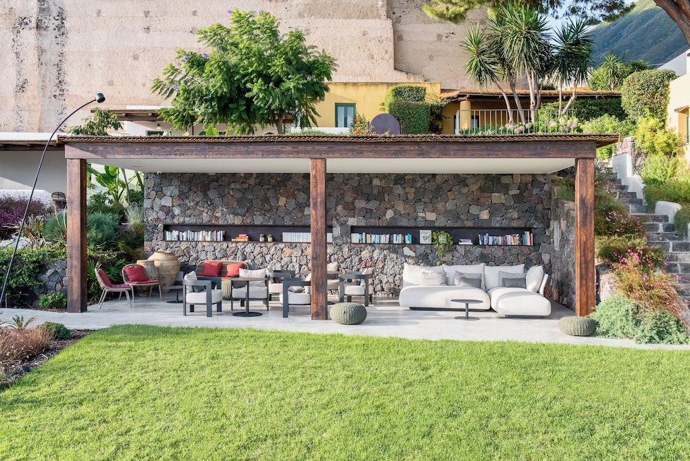 Hotel Ravesi 64/73