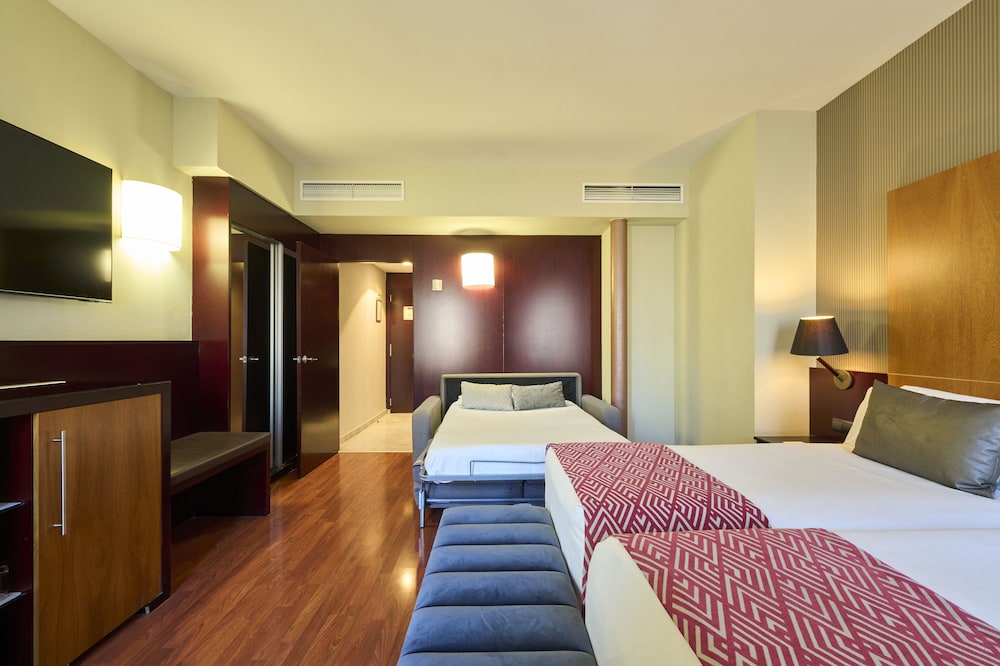 Catalonia El Pilar Hotel 17/50