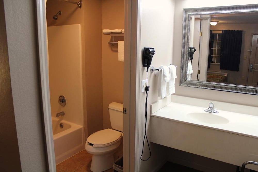 Highland Inn Denham Springs - Baton Rouge East 28/31