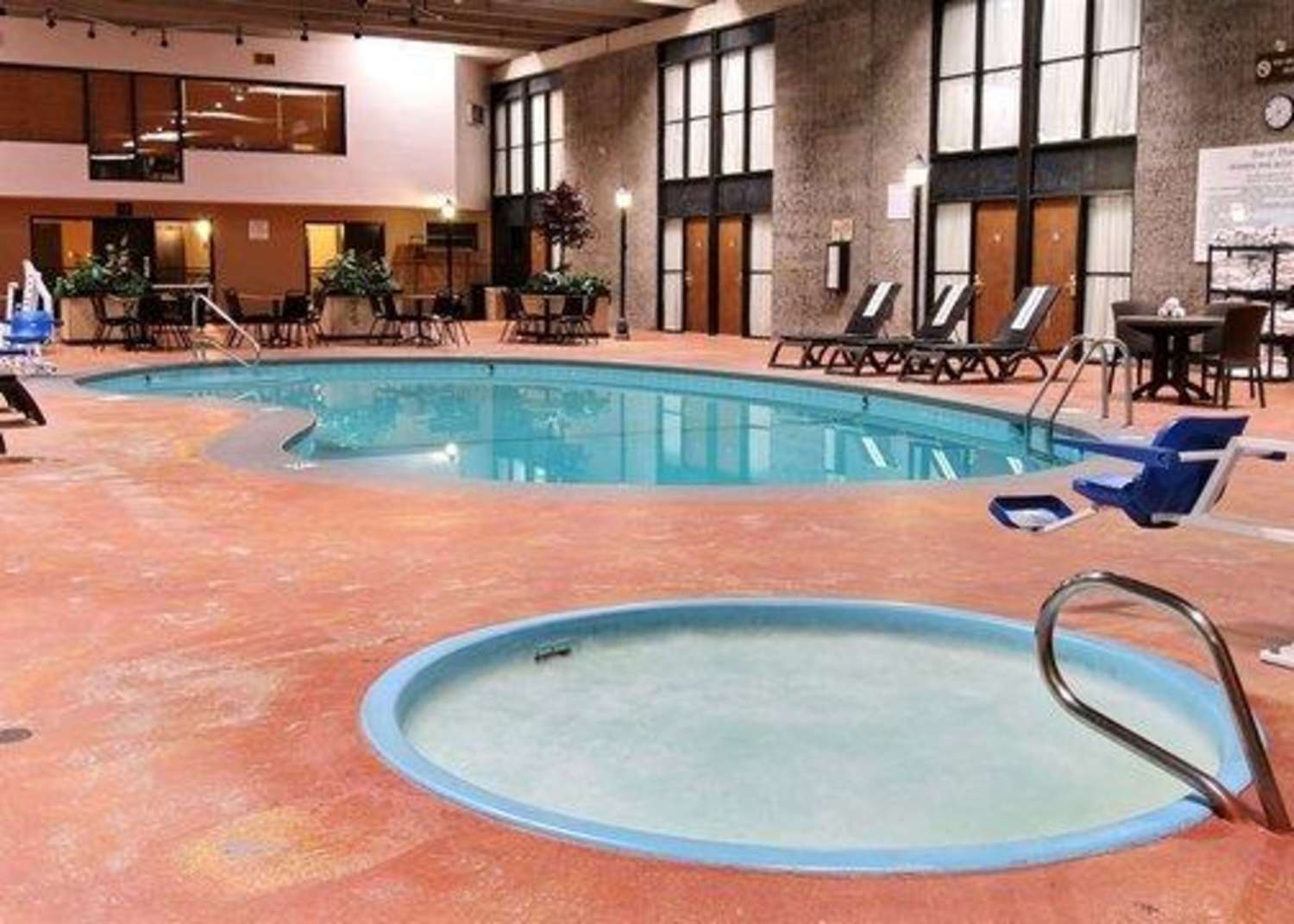 Quality Inn Thief River Falls, MN 23/23
