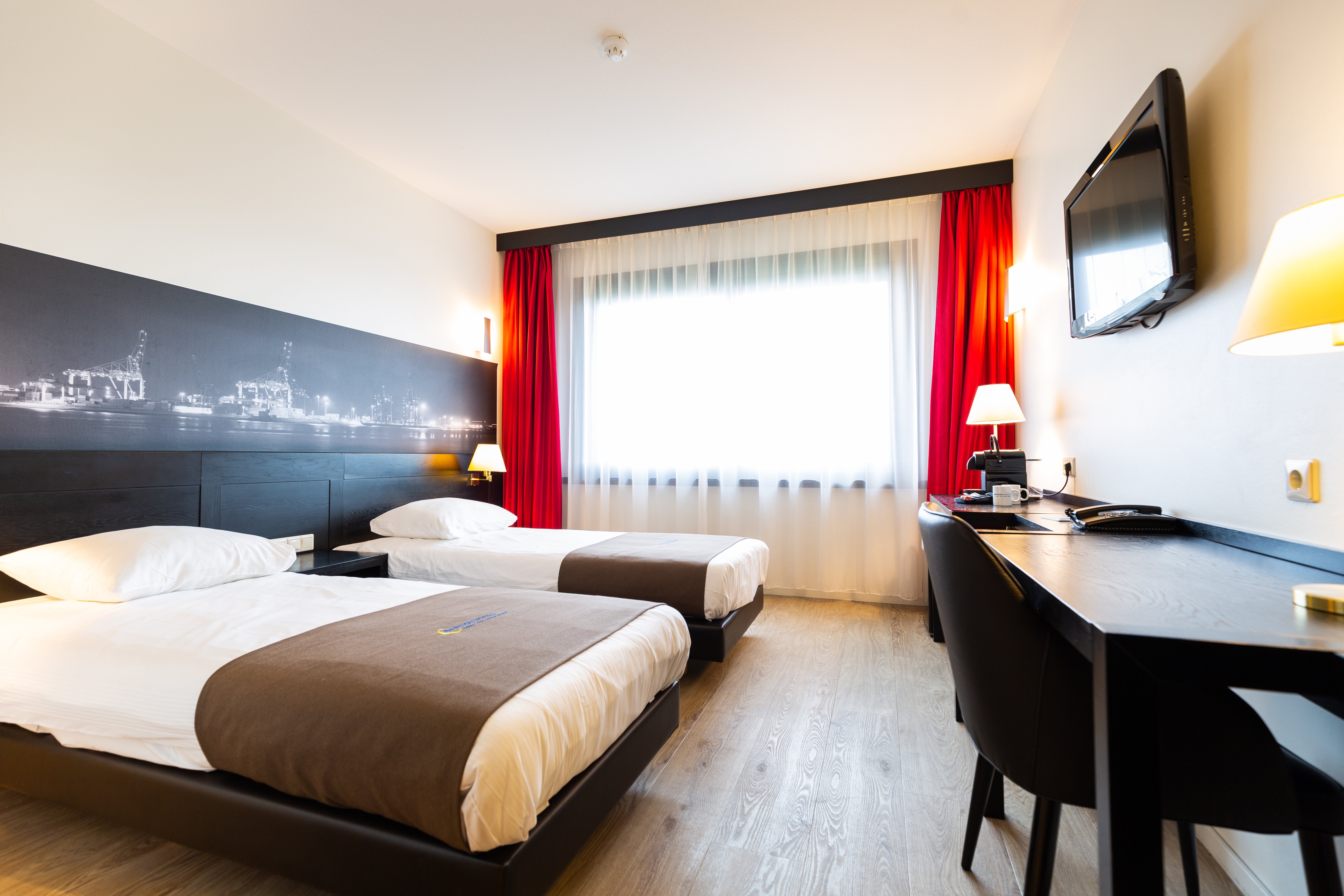 Bastion Hotel Vlaardingen 12/38