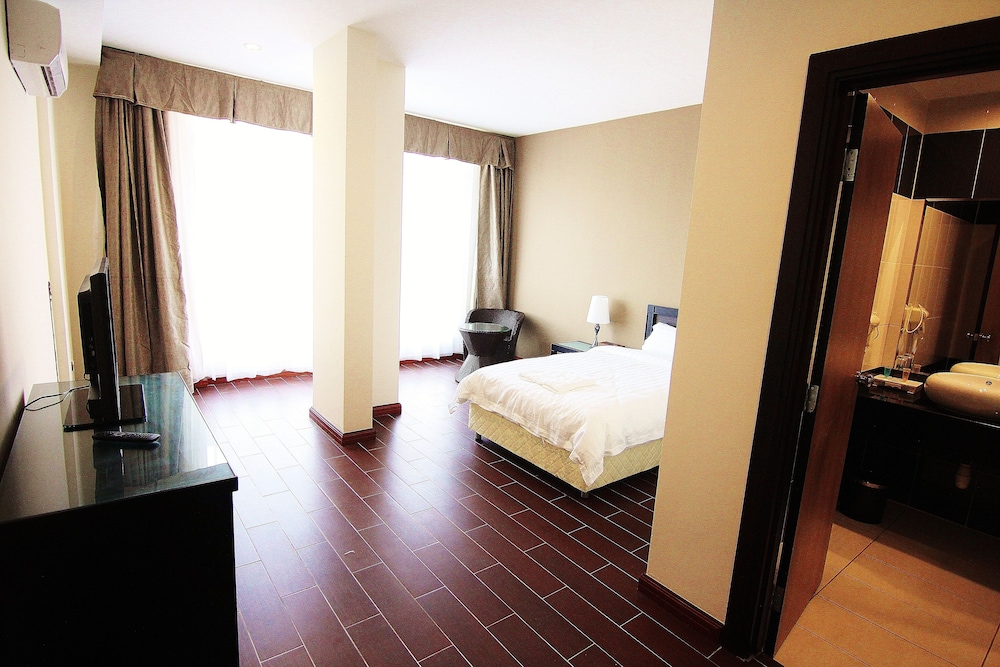 Putatan Platinum Hotel 14/31