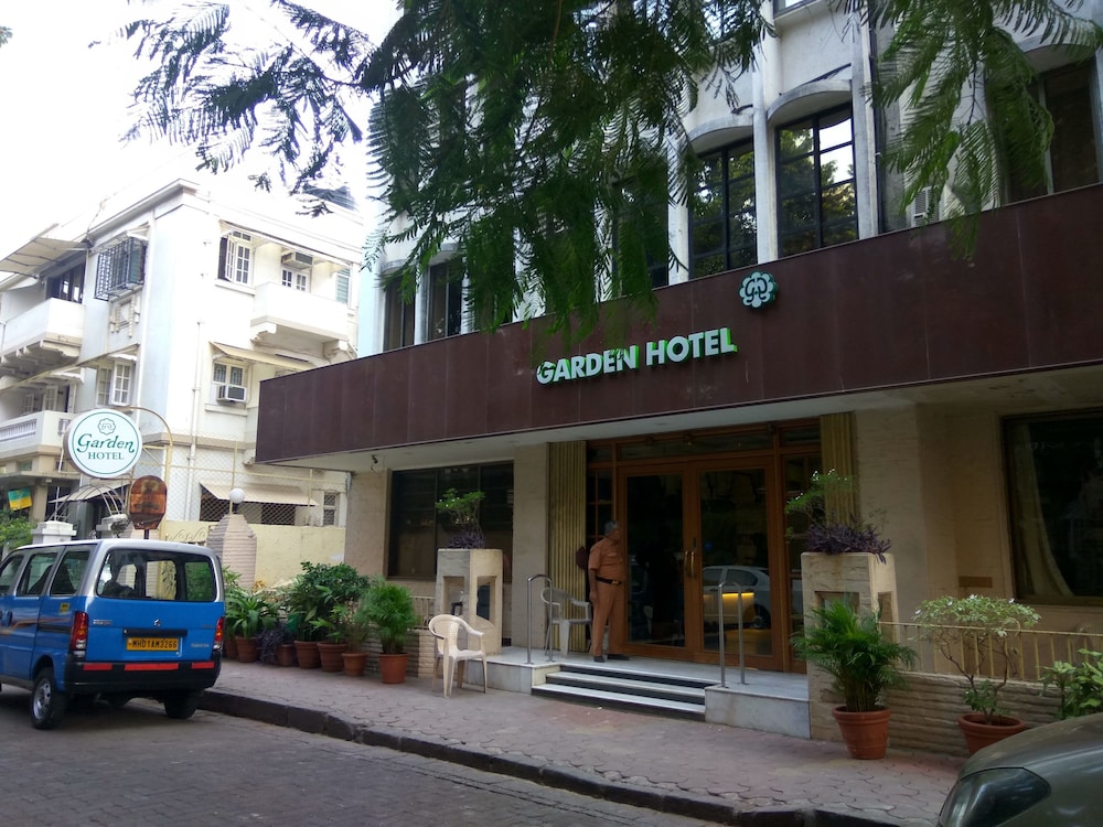 Garden Hotel 41/50