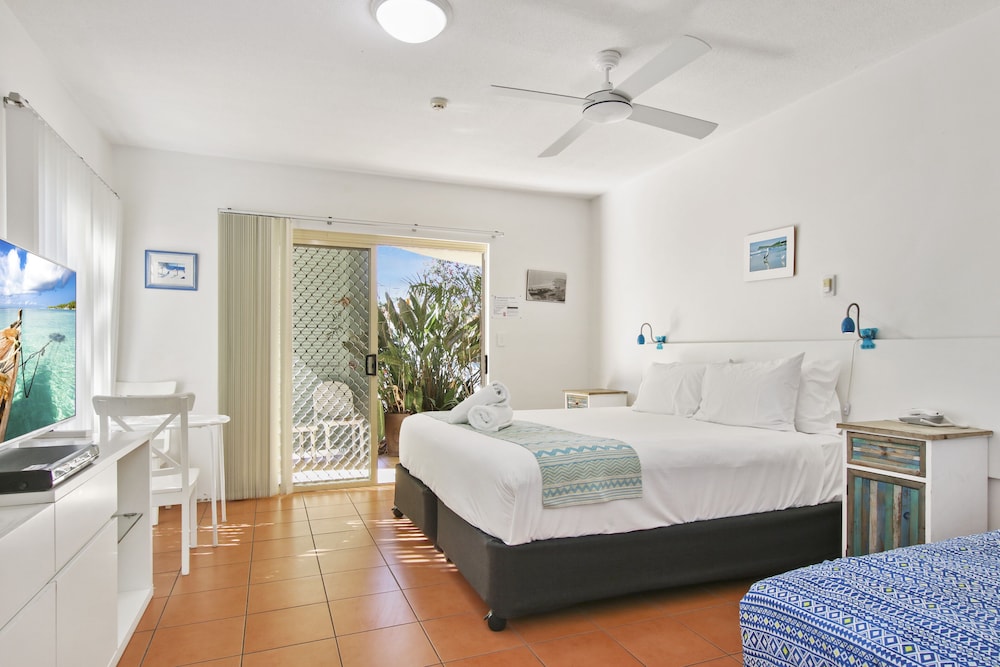 Headland Beach Resort 28/69