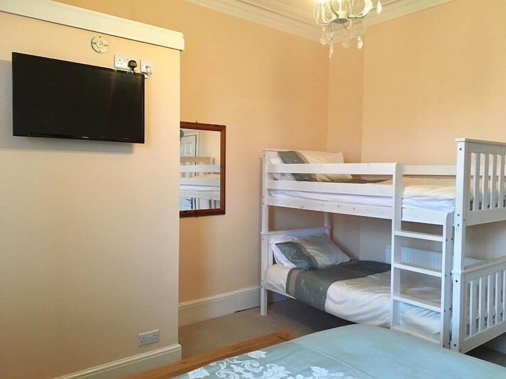 Chaston Manor Hotel 34/50