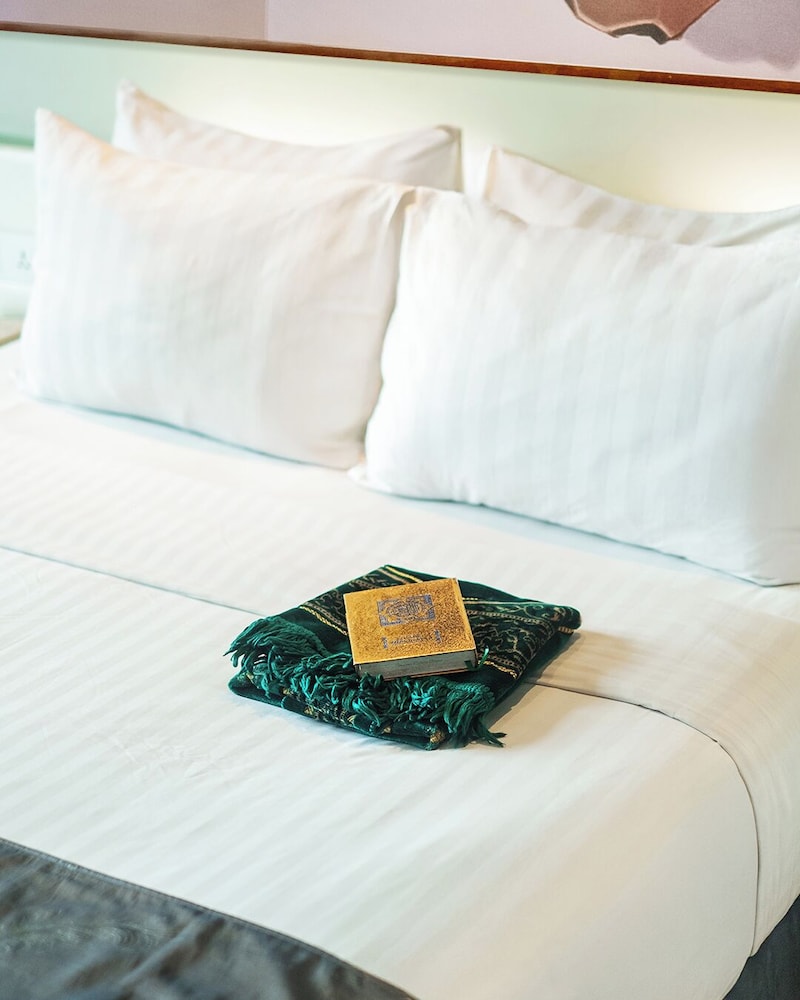 Hotel Grand Candi Semarang 35/71