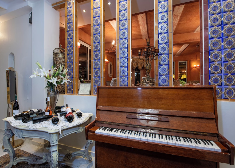Orpheas Resort - Adults Only 15/71