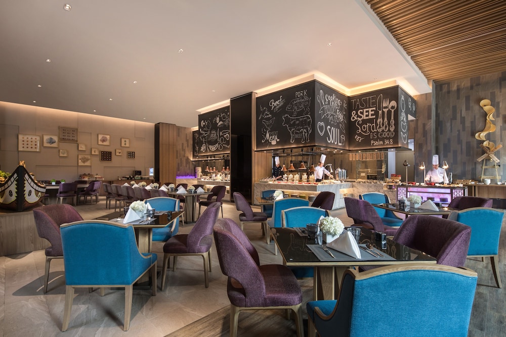 restaurant cafeteria