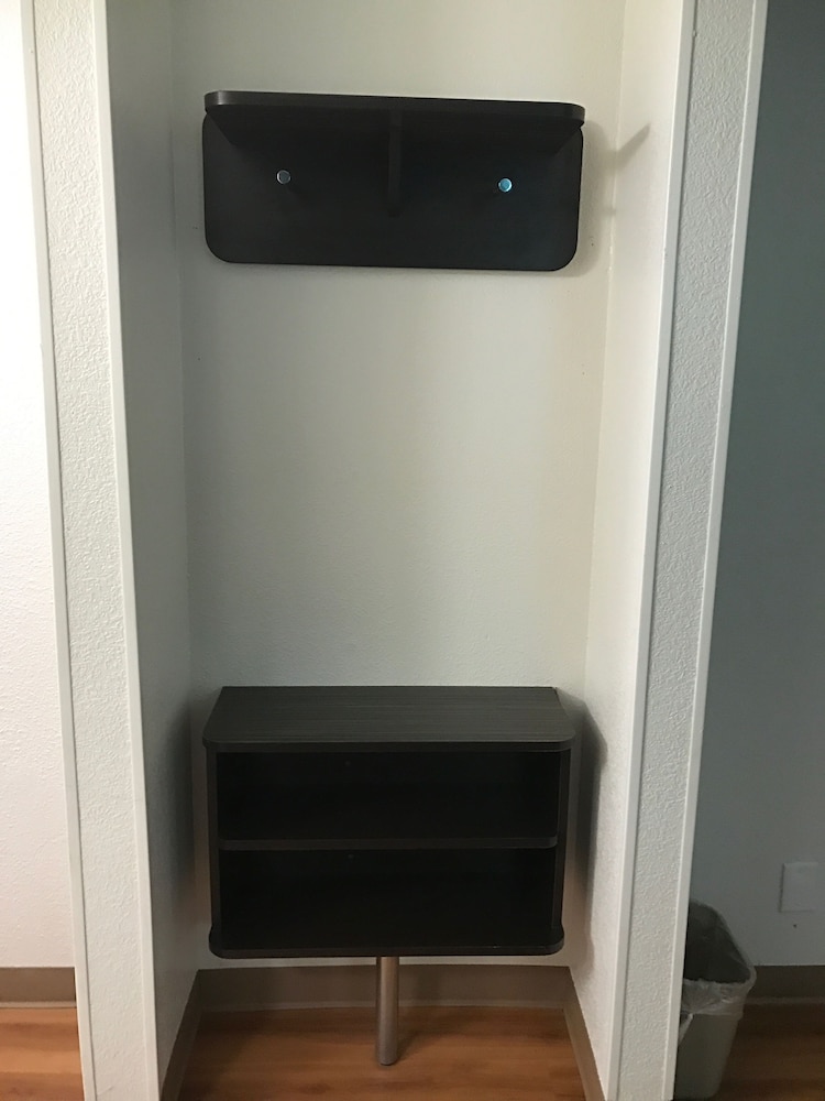Motel6 Raleigh, NC - North 34/50