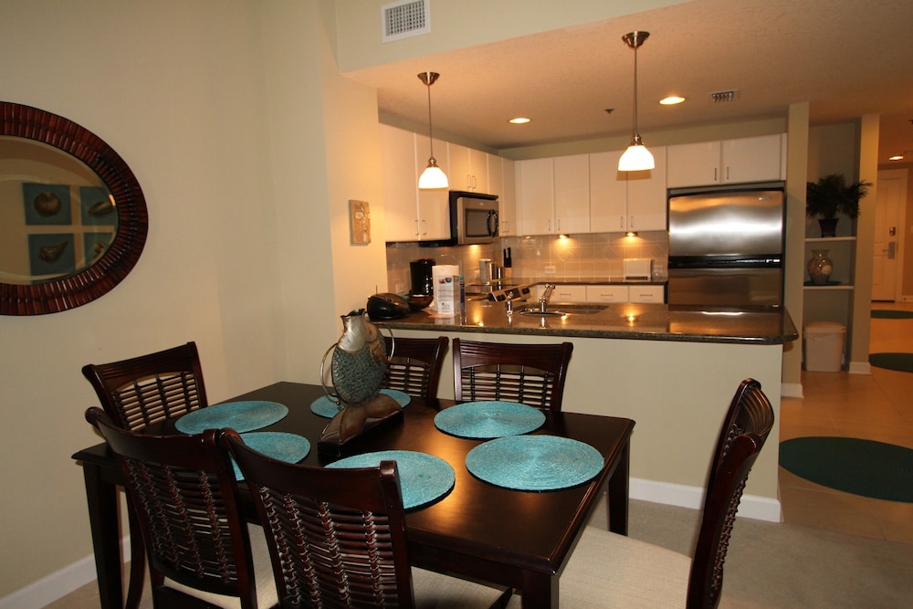 Grand Panama Beach Resort by Emerald View Resorts 61/77