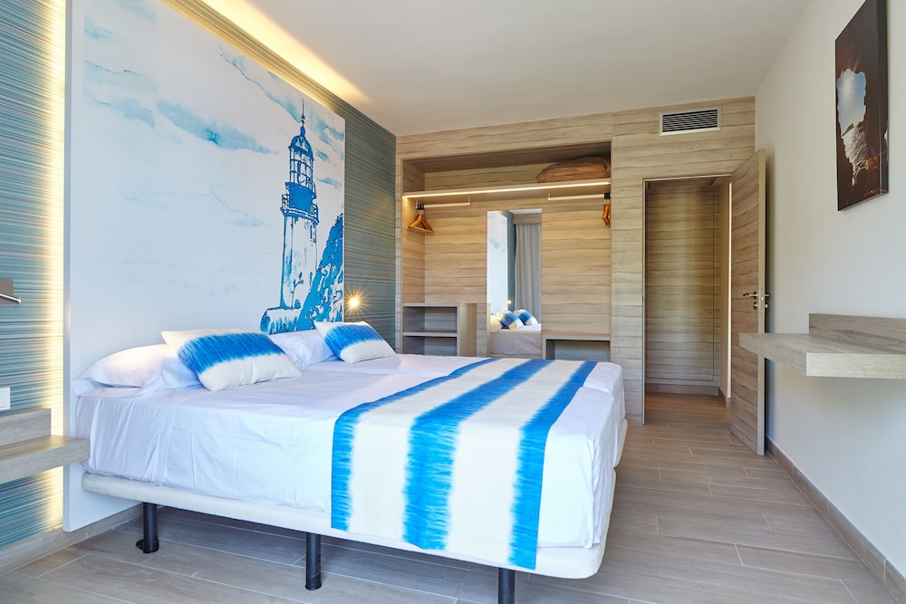 Sol Bahia Ibiza Suites 15/41