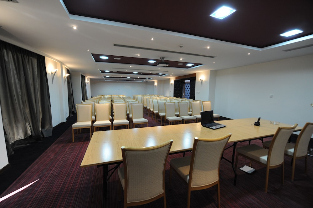 Rive Hôtel 52/58