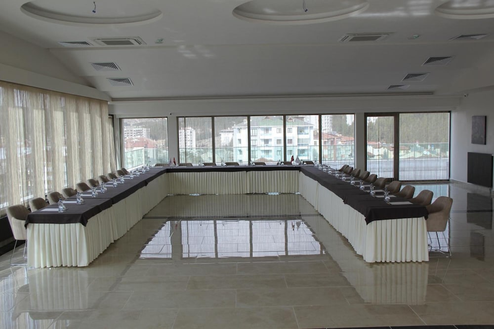 Armoni Park Otel 4/30