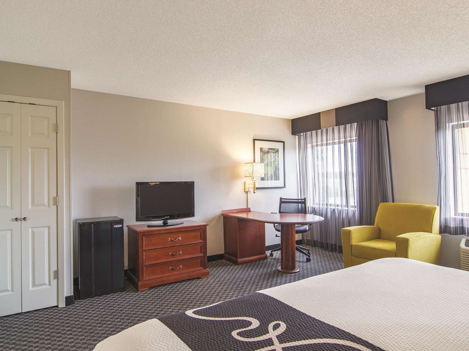 Wingate by Wyndham Brunswick GA / I-95 14/37