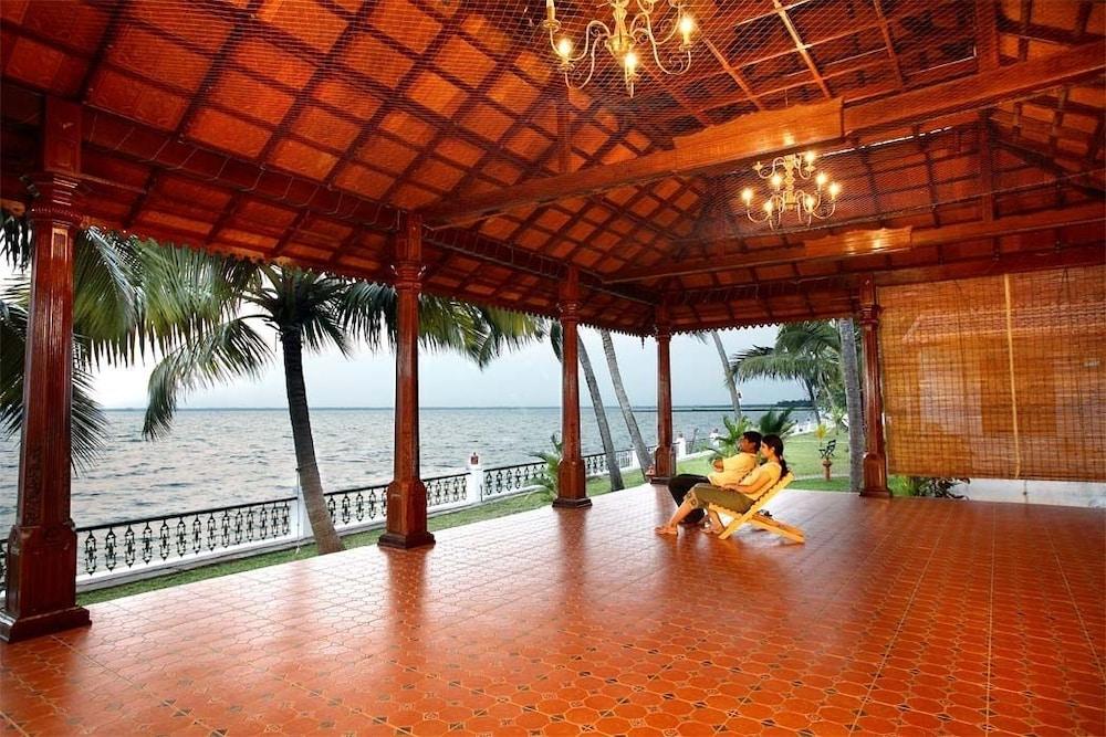 Coco Bay Resort 6/33