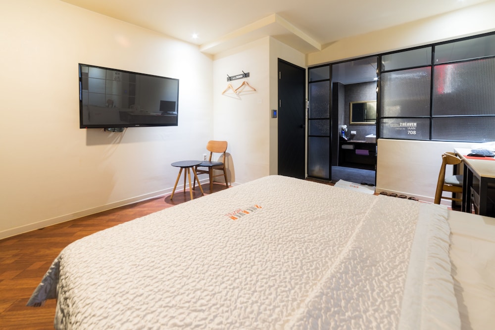 Hotel 2 Heaven Songdo 9/66