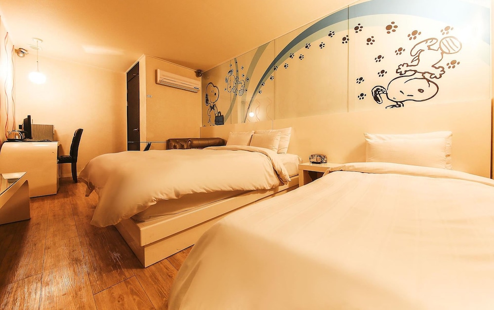 Echae Hotel 8/88