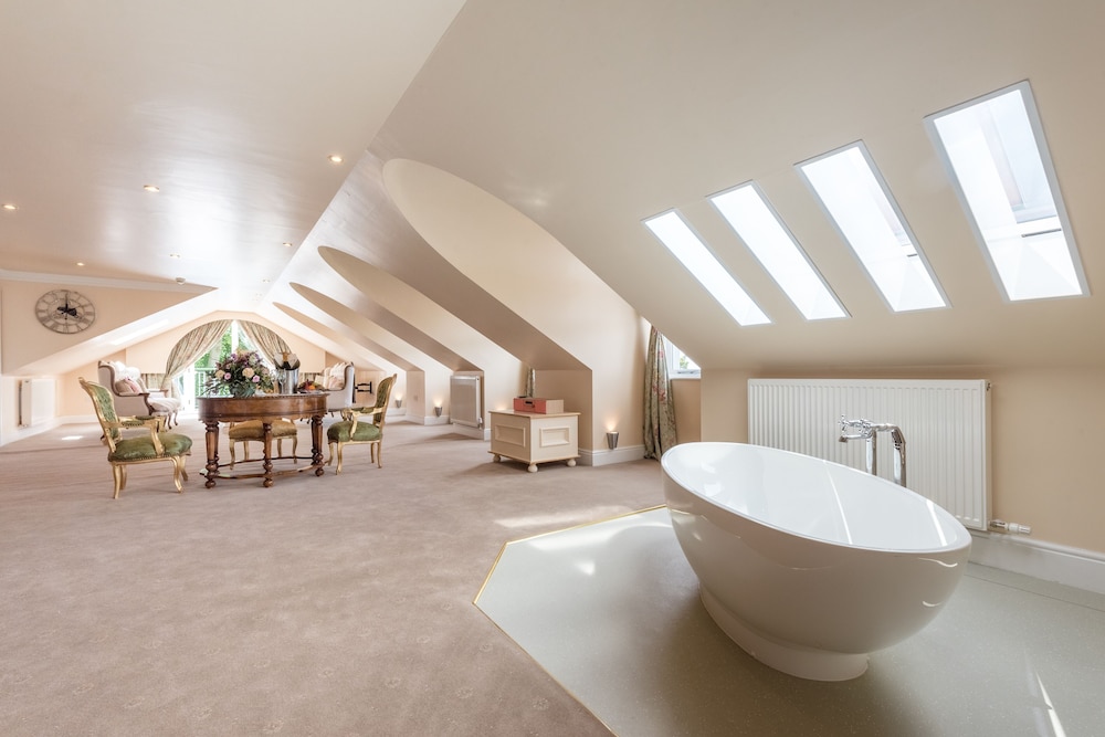 Grange Hotel 40/50