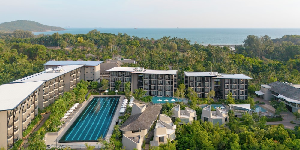 Varana Hotel 3/47