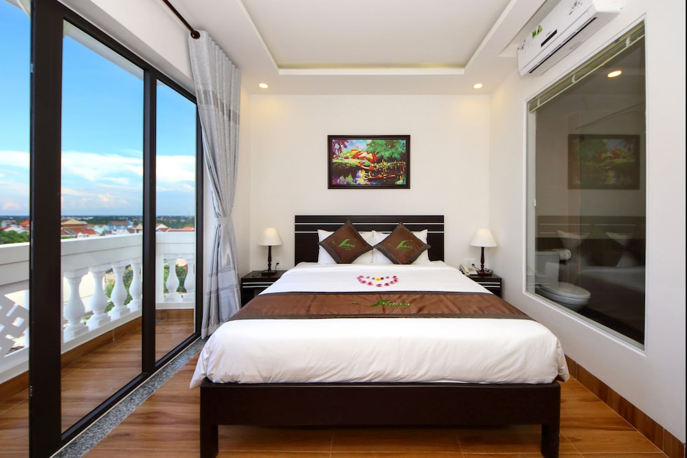 Viet Long Hoi An Beach Hotel 7/53