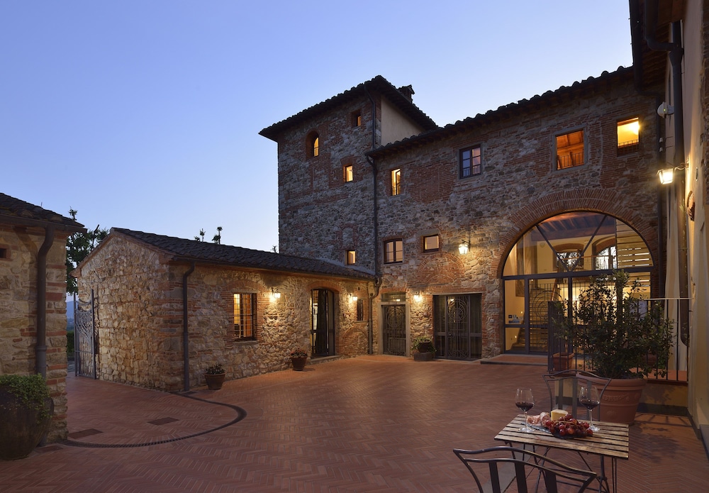 Borgo Antico Casalbosco 66/71