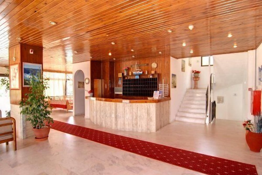 Hotel Ionikos 10/21