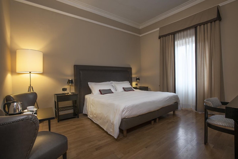 Ambasciatori Place Hotel 12/42