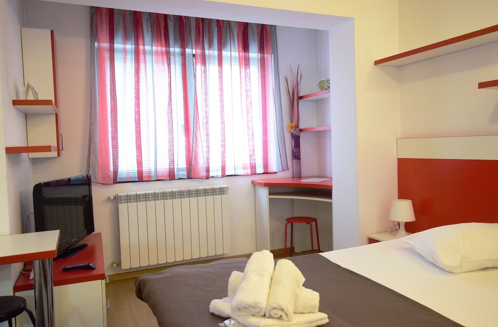 Decebal Residence Apartments 29/80
