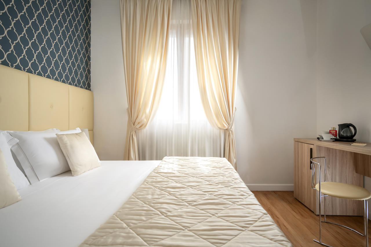Hotel Re Enzo 56/102
