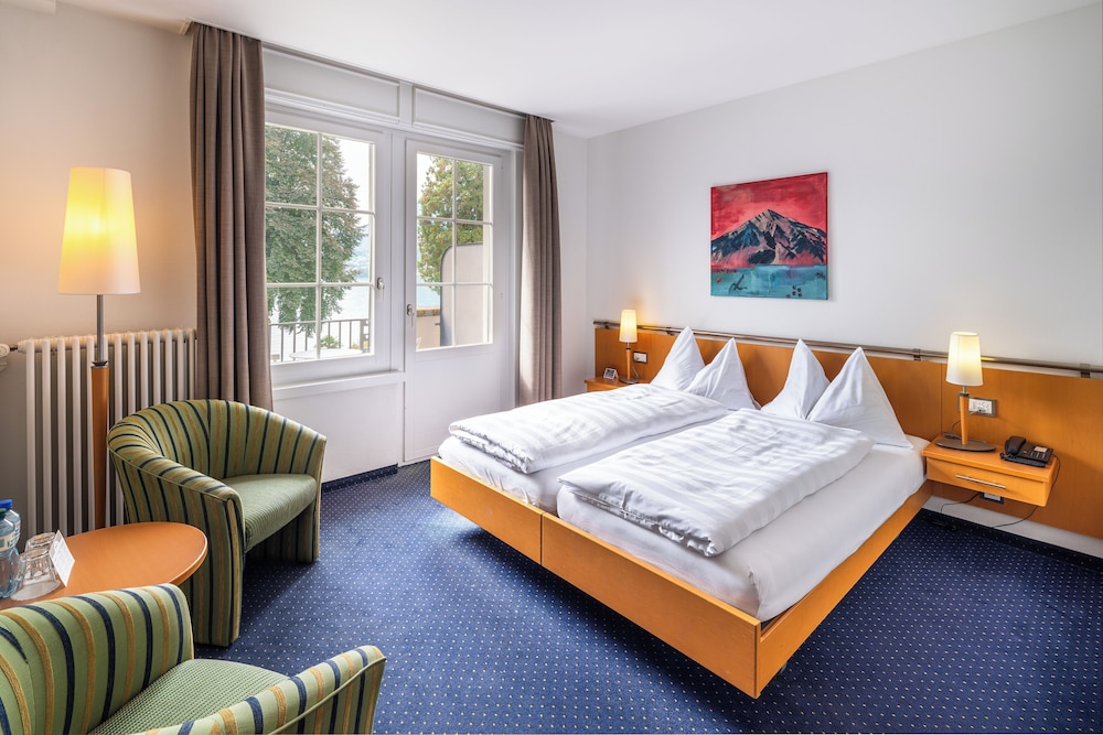 Parkhotel Gunten 6/50