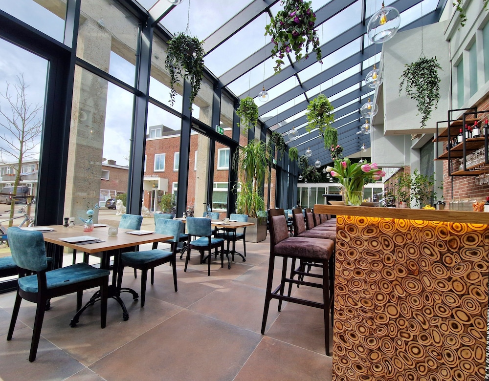 Chasse Residency Hotel 41/46