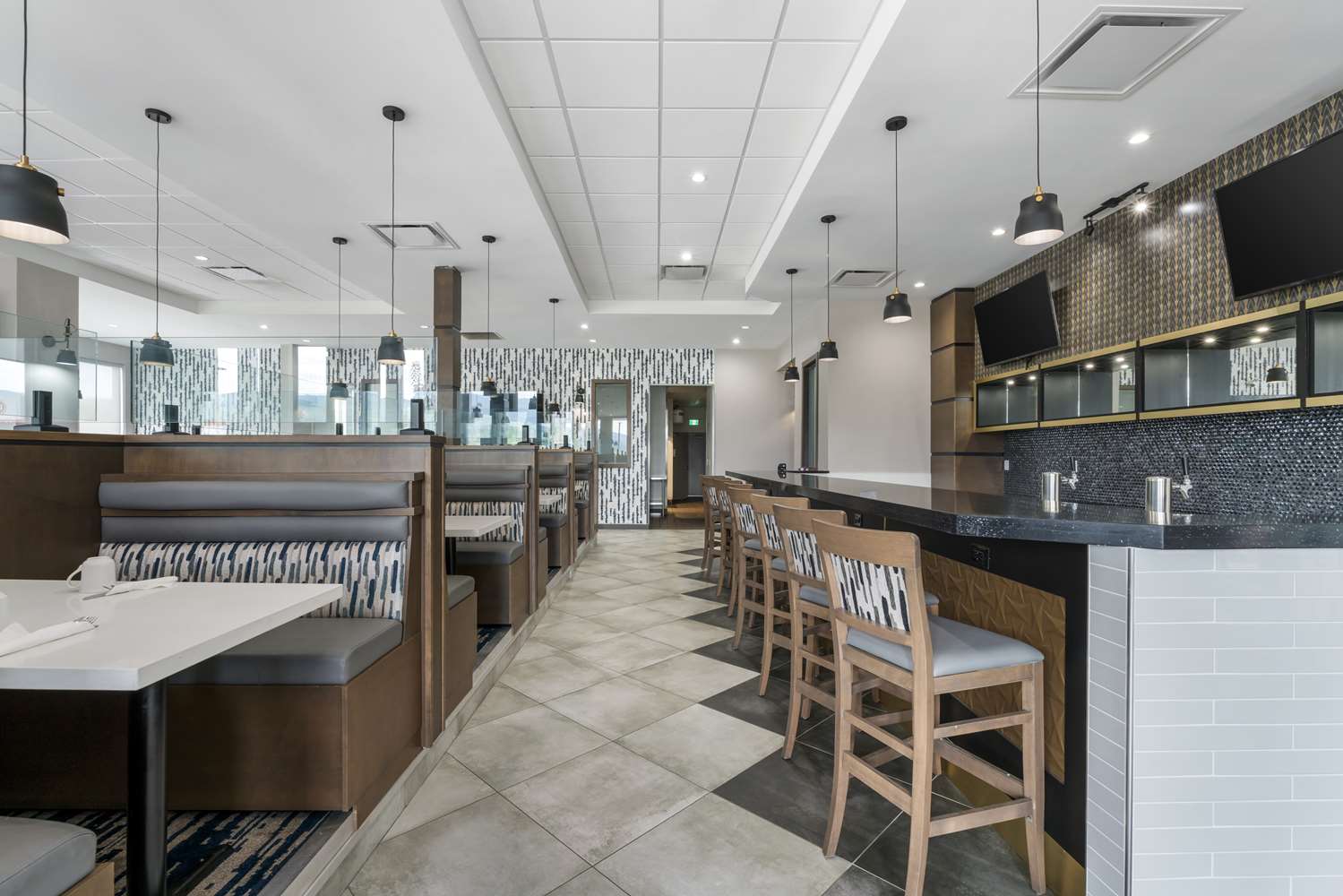 Best Western Premier Route 97 Vernon 38/47