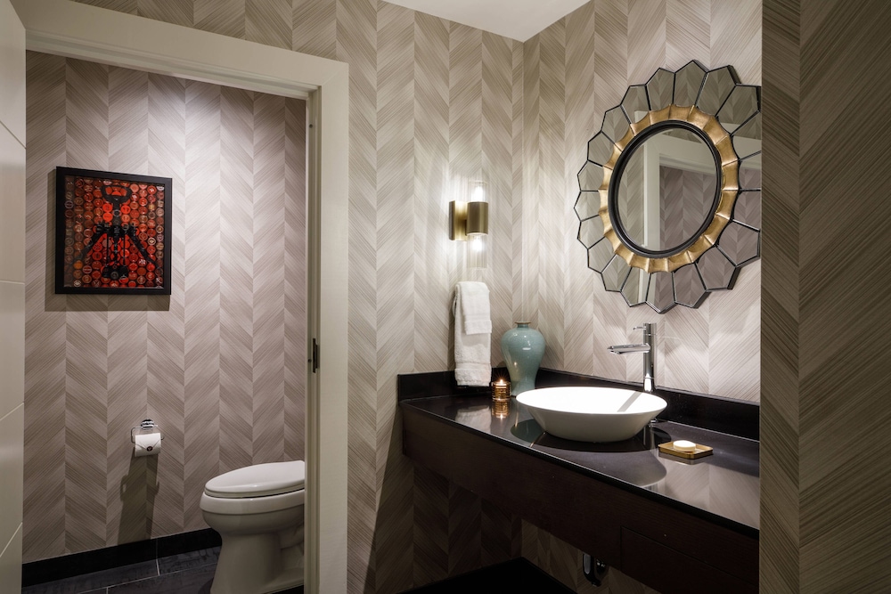 Hotel Vin Autograph Collection 24/52
