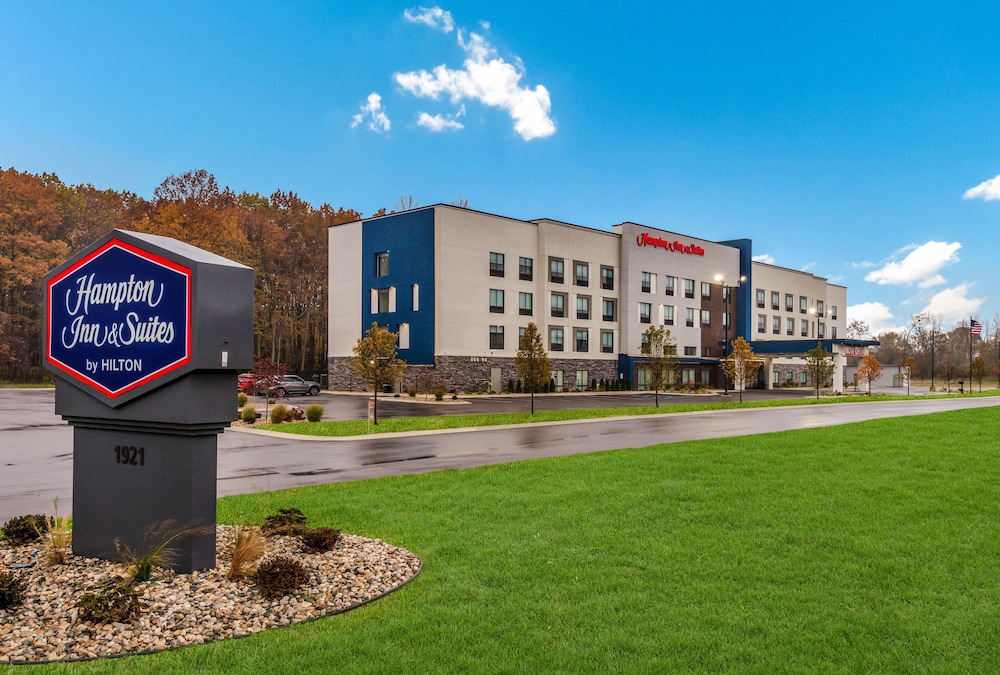 Hampton Inn and Suites Benton Harbor MI