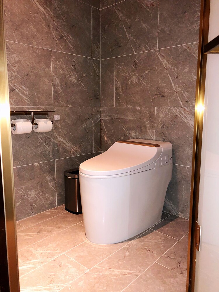 Mercure Shanghai Hongqiao Central 25/41