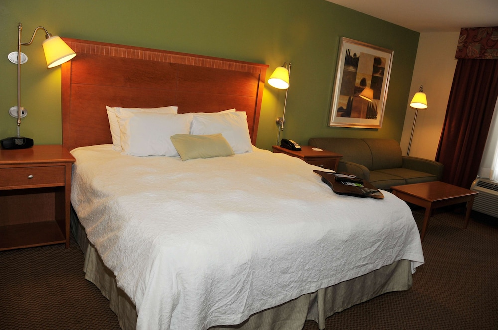 Hampton Inn Clinton, OK 6/34