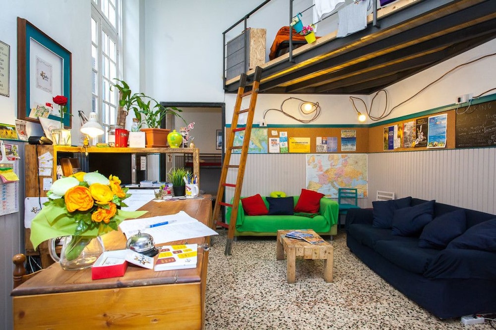 Ostellin Genova Hostel 10/28