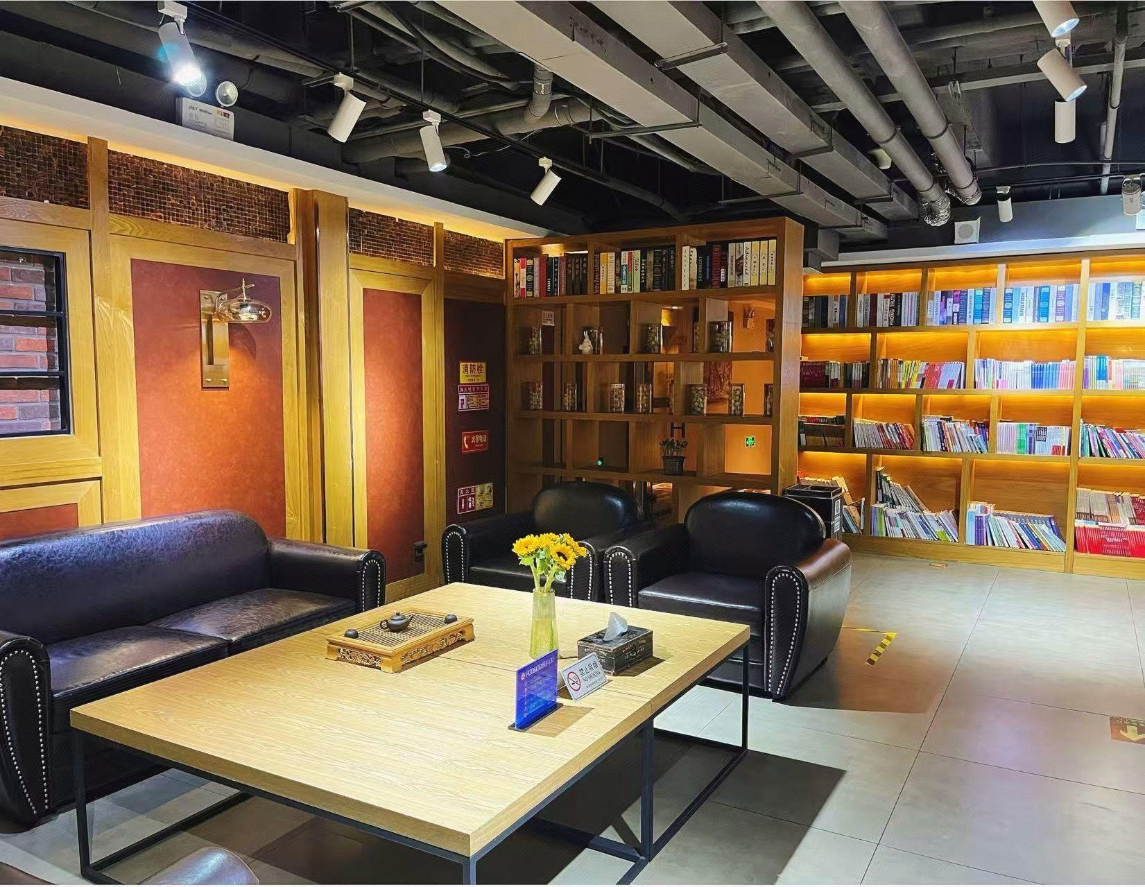 James Joyce Coffetel (Beijing Government Xinqiao Street) 33/37