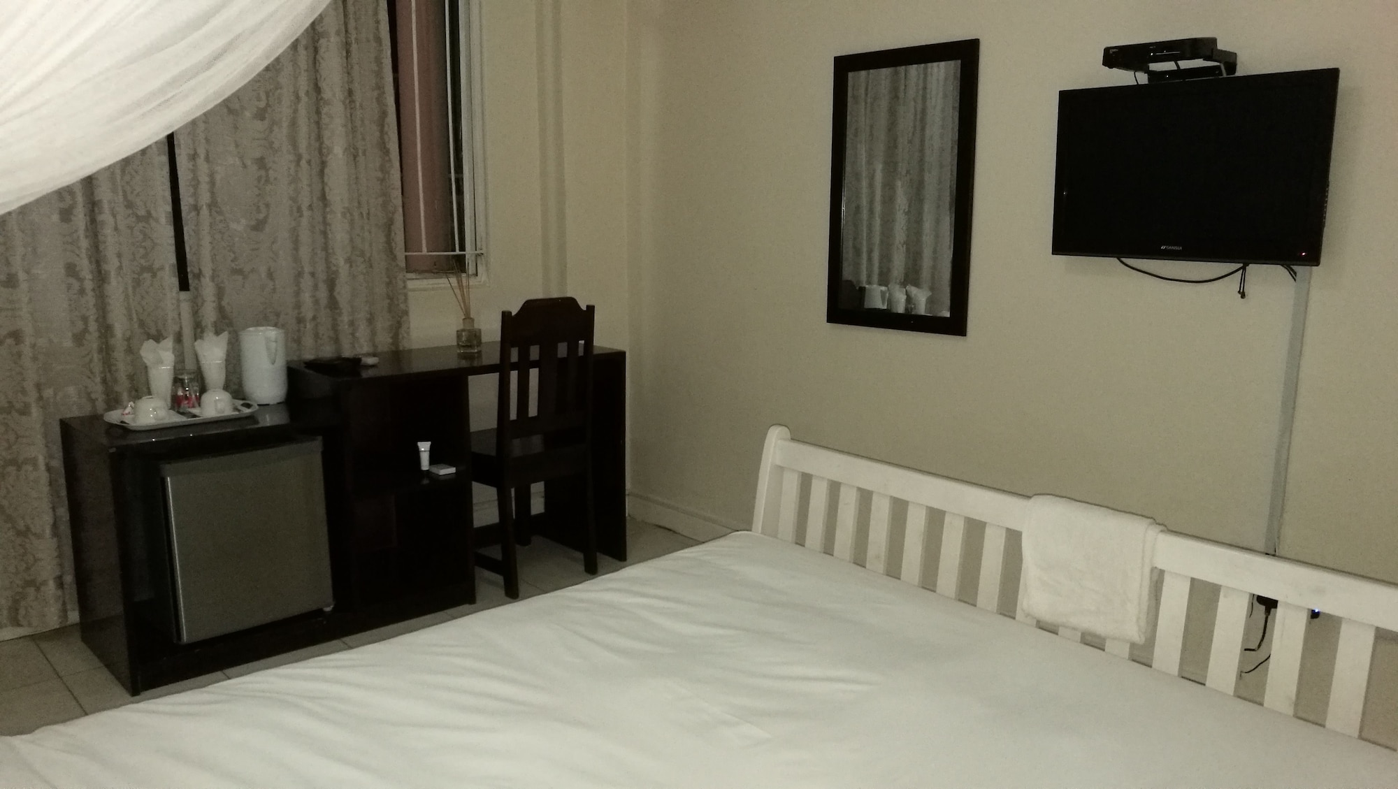STANDARD, TWIN BEDS