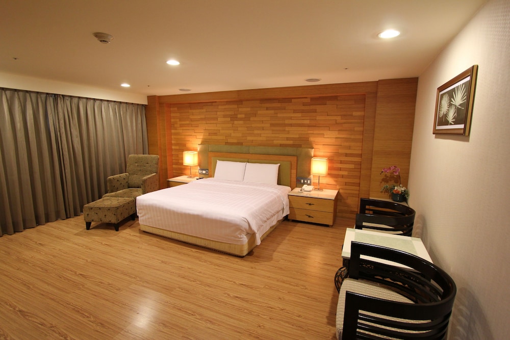 Shihzuwan Hotel - Kaohsiung Station 11/44