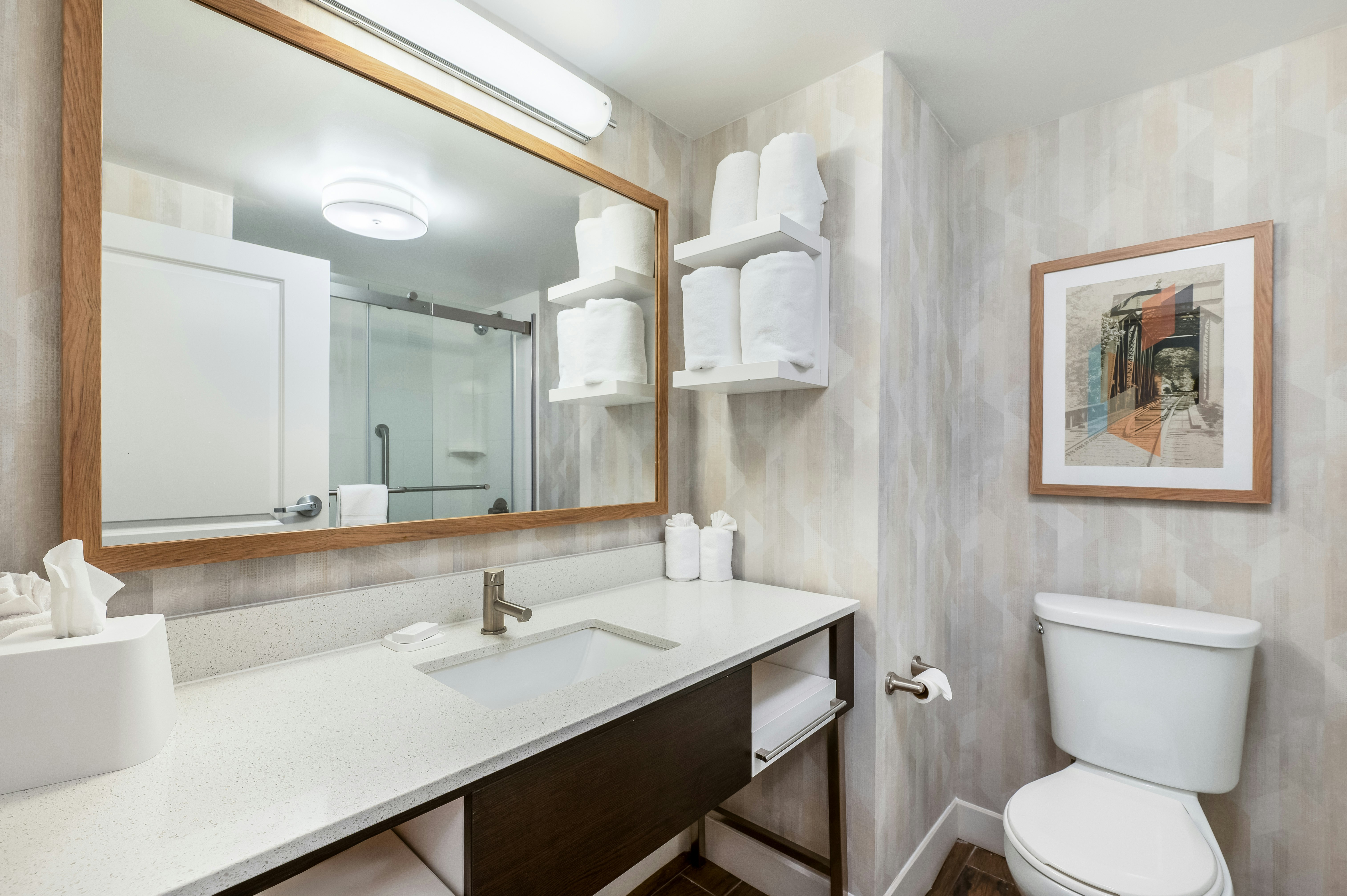 غرفة قياسية بسرير كينج، Hampton Inn White River Junction 4/7