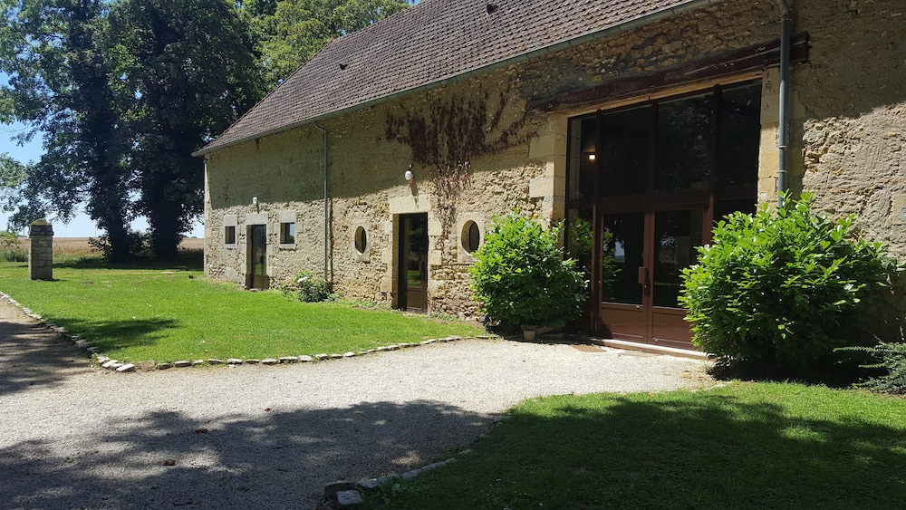 Chateau Le Sallay 5/58