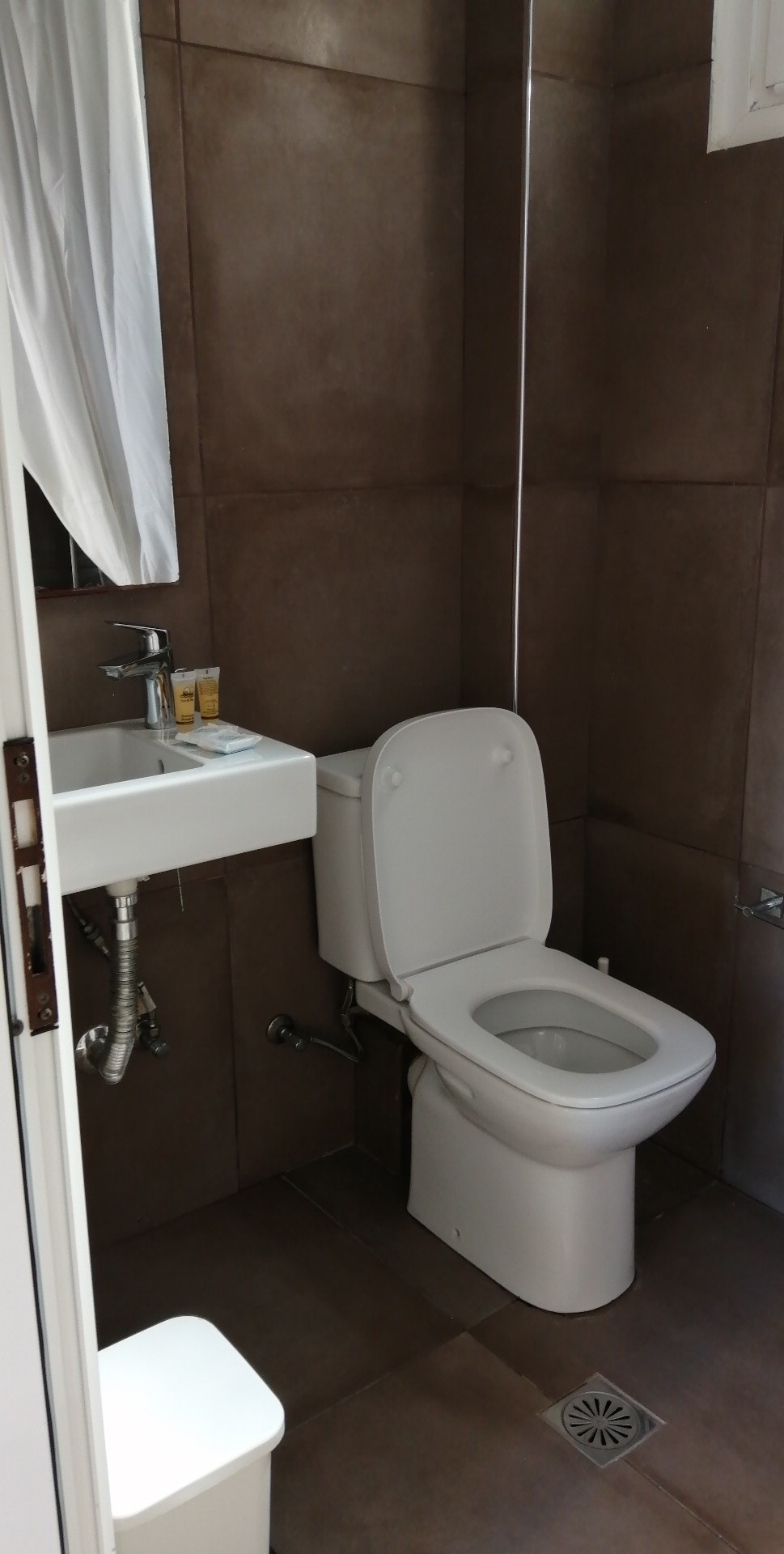 ROOM, DOUBLE OR TWIN BED, GARDEN VIEW