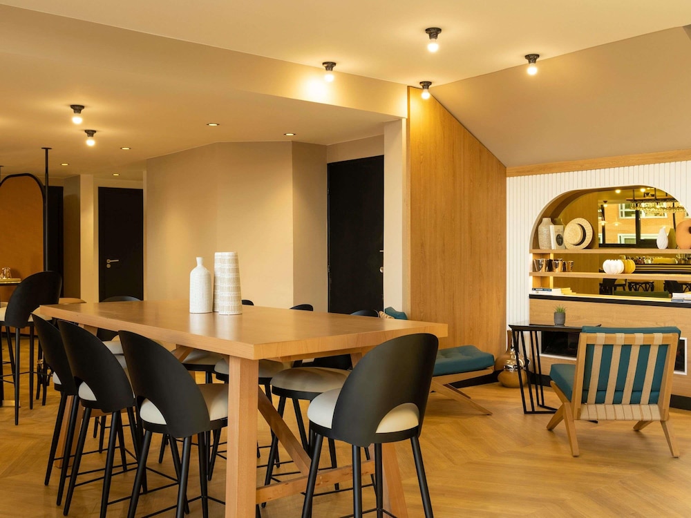 Novotel Paris Suresnes Longchamp 36/48