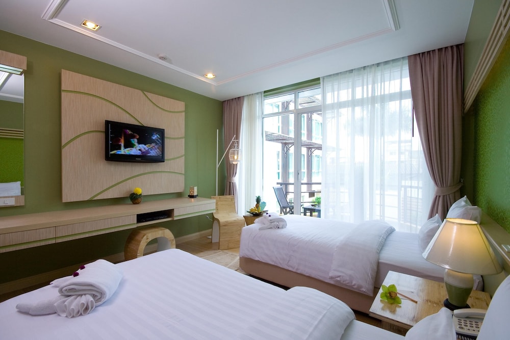 Deluxe, King Bed, Pool Terrace