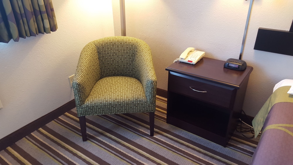 Super 8 by Wyndham Waynesboro 26/36