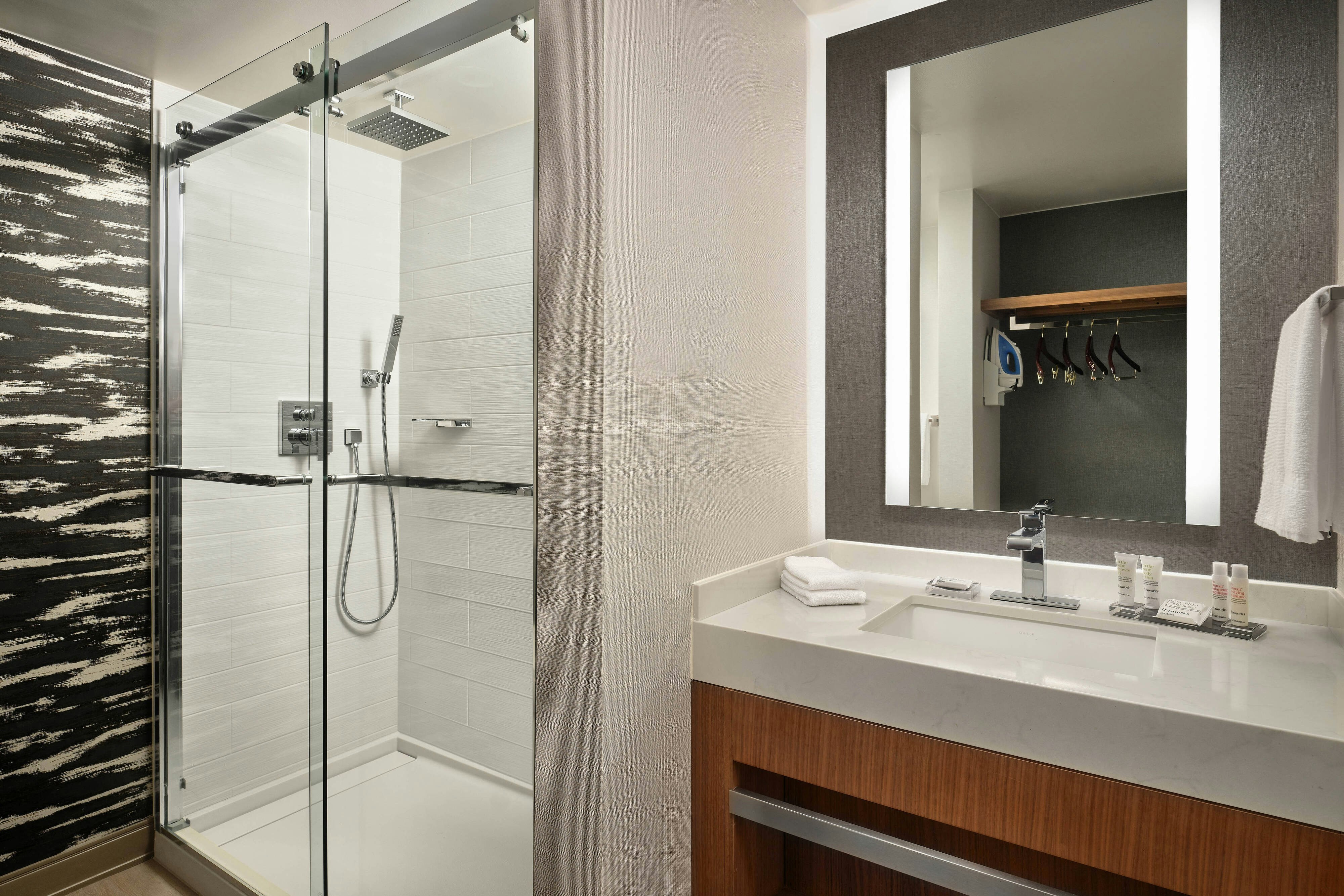 غرفة قياسية، Fort Collins Marriott 2/3